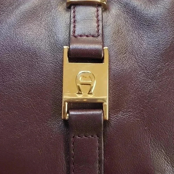 SOLD  Etienne Aigner leather shoulder bag - Picture 2 of 5